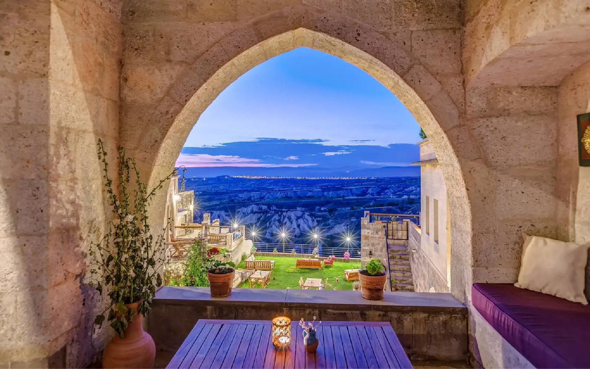 Suite With Terrace And Fireplace - 102